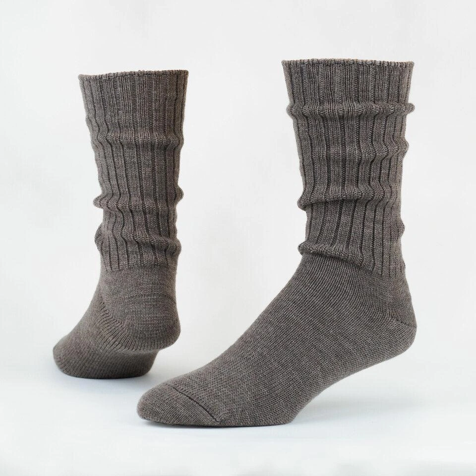 Cozy Crewneck: 76.6% Organic Merino Wool - Ultimate Comfort & Softness.